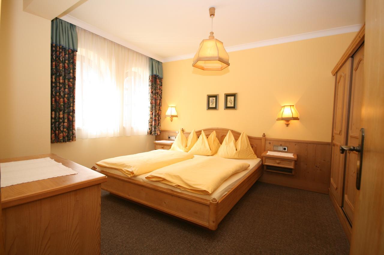 Gaestehaus Katharina Schladming Rum bild